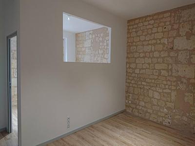 Mise en œuvre de la plâtrerie pour un aménagement réussi.